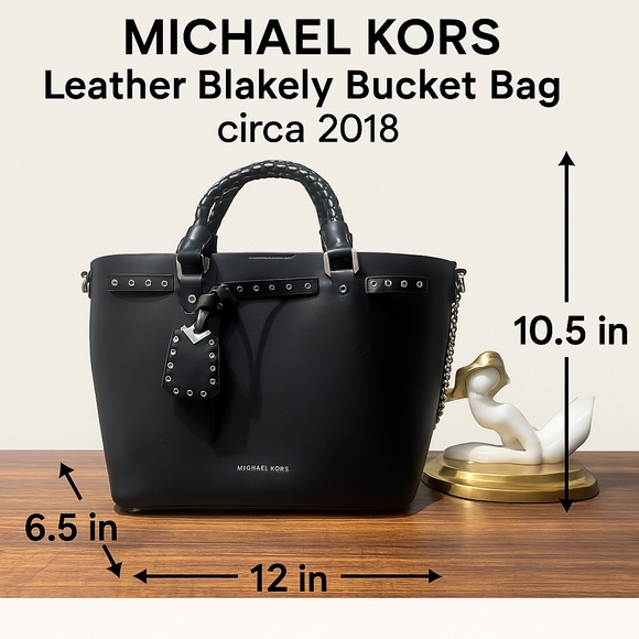 MICHAEL Michael Kors Handbags - Michael Kors Leather Blakely Bucket Bag circa 2018
** pristine condition**